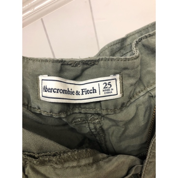 Shorts. - Picture 3 of 3